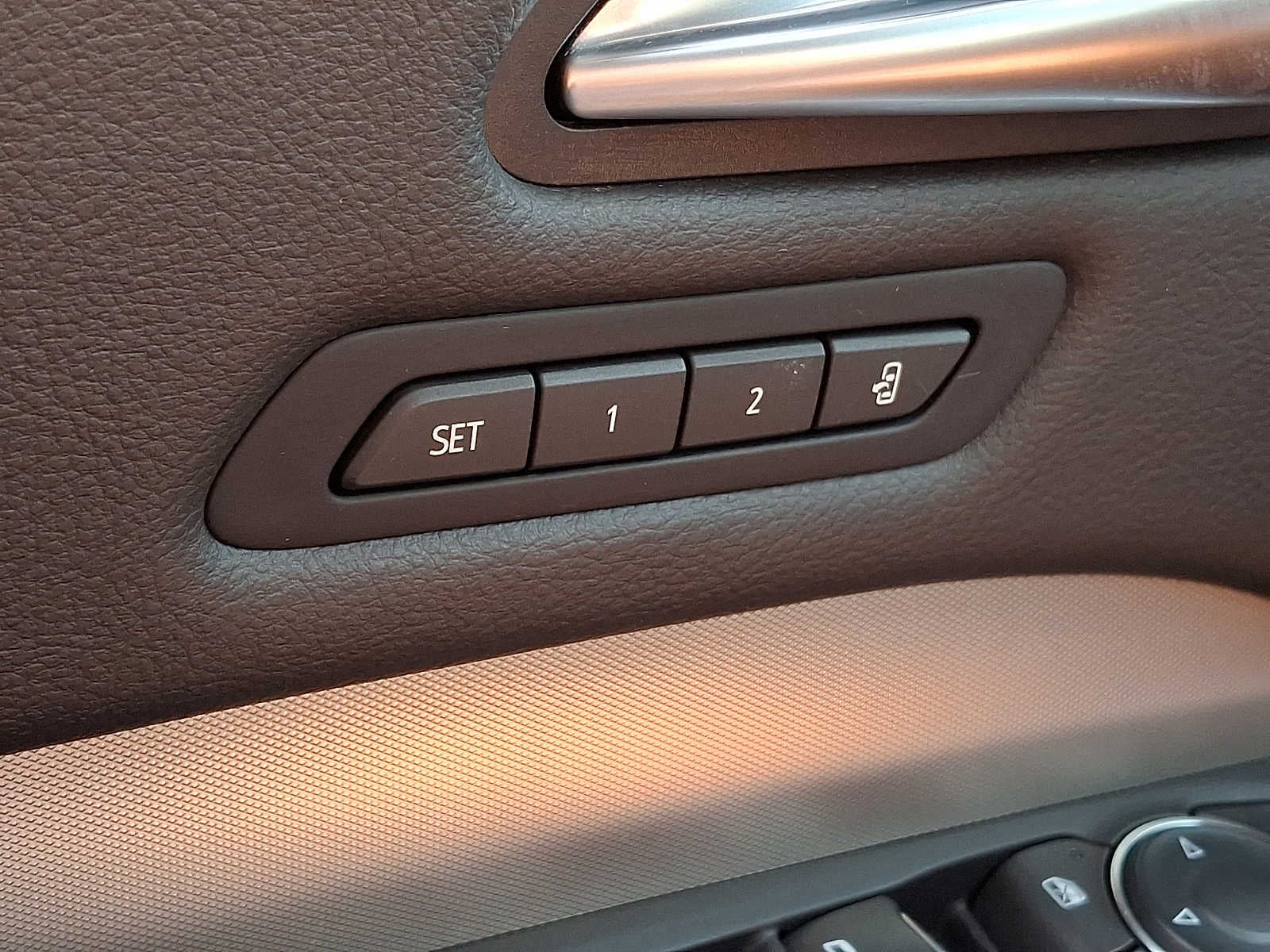 2023 Cadillac XT4 AWD Premium Luxury