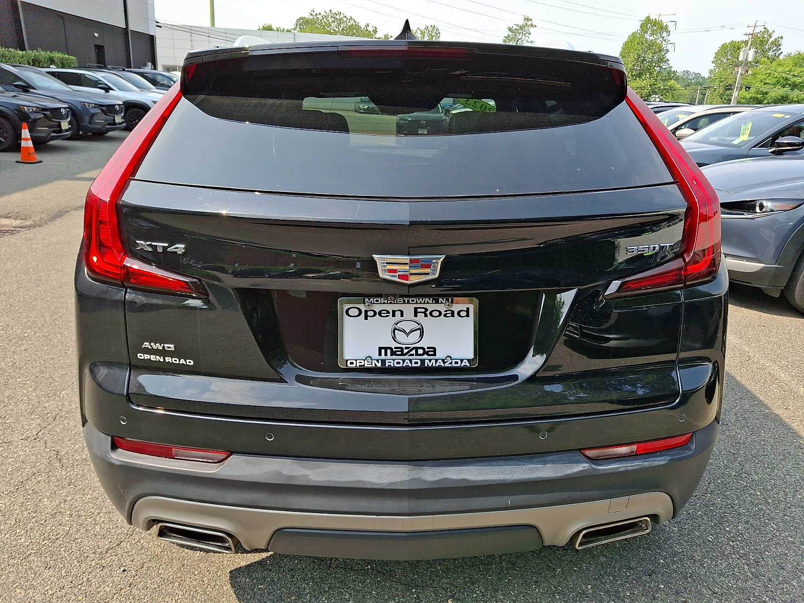 2023 Cadillac XT4 AWD Premium Luxury