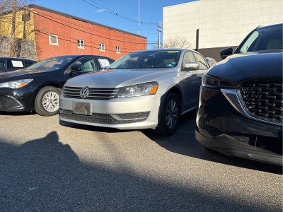 2013 Volkswagen Passat Wolfsburg Edition