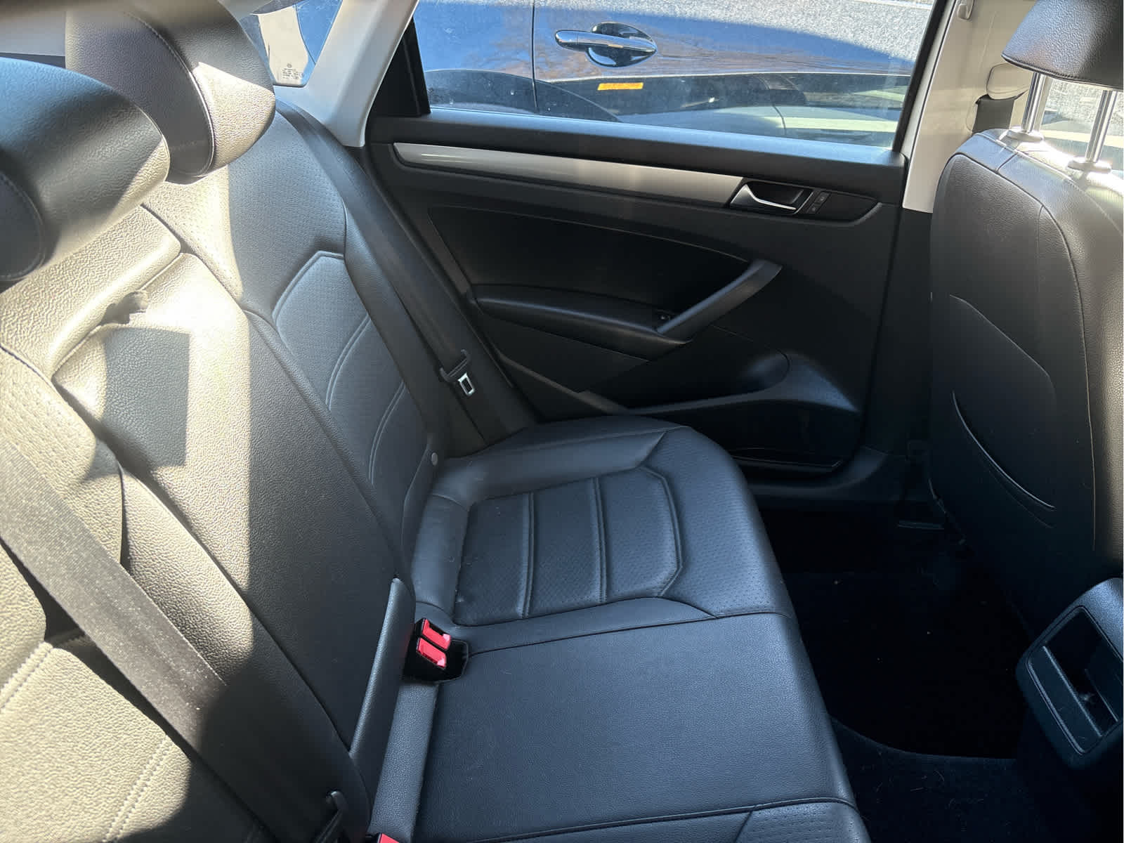 2013 Volkswagen Passat Wolfsburg Edition