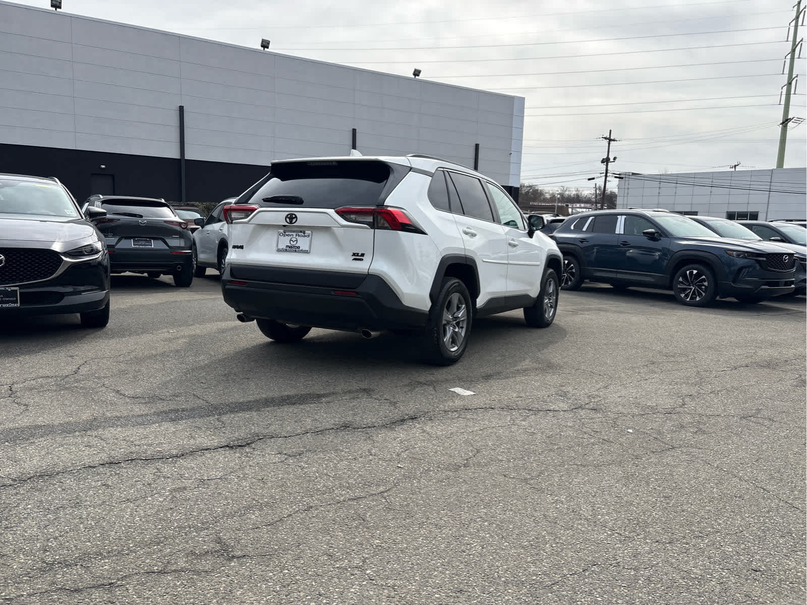 2022 Toyota RAV4 XLE