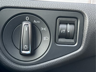 2017 Volkswagen Golf Wolfsburg Edition