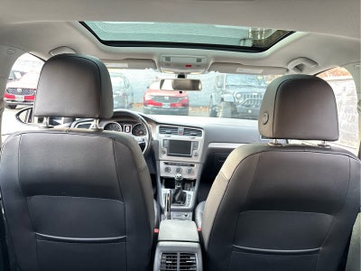 2017 Volkswagen Golf Wolfsburg Edition