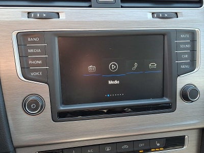 2017 Volkswagen Golf Wolfsburg Edition