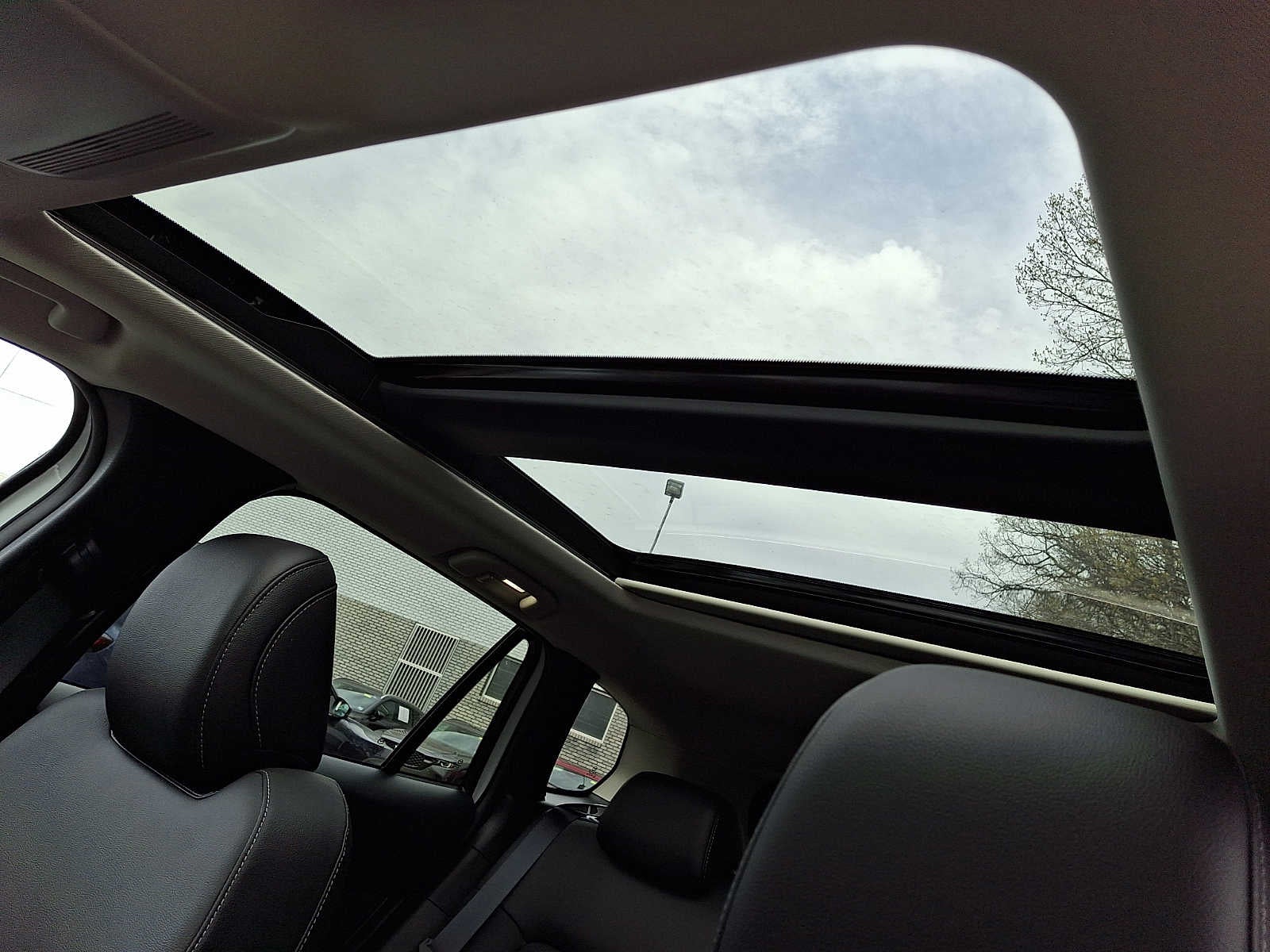 2025 Mazda Mazda CX-50 2.5 S Premium Package