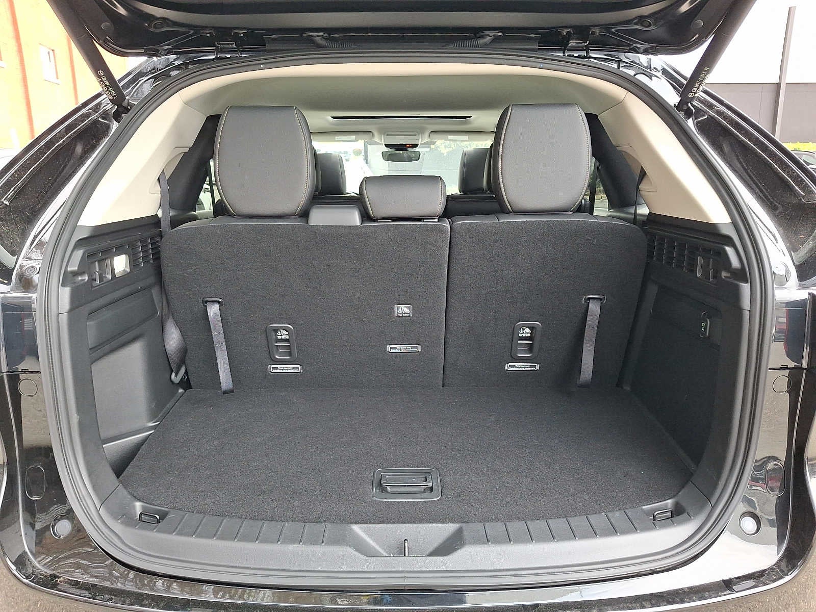 2025 Mazda Mazda CX-90 Preferred Package