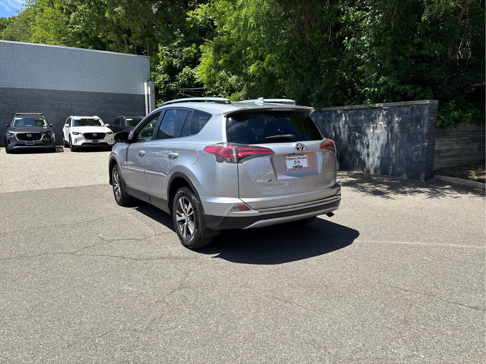 2018 Toyota RAV4 XLE