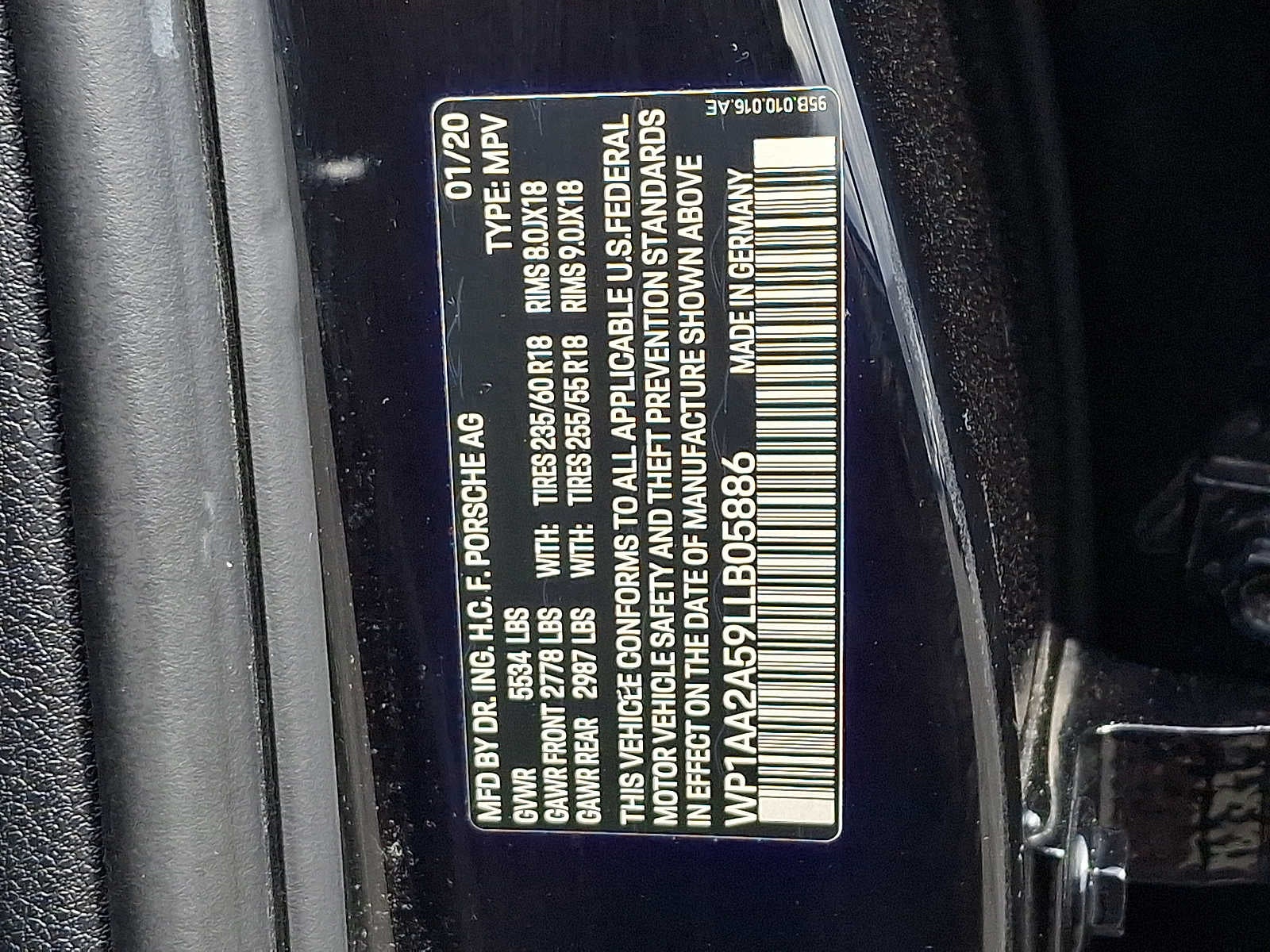 2020 Porsche Macan AWD